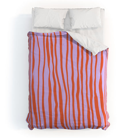Angela Minca Retro wavy lines orange violet Comforter