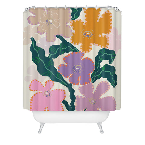 DESIGN d´annick Large Pink Retro Flowers Shower Curtain