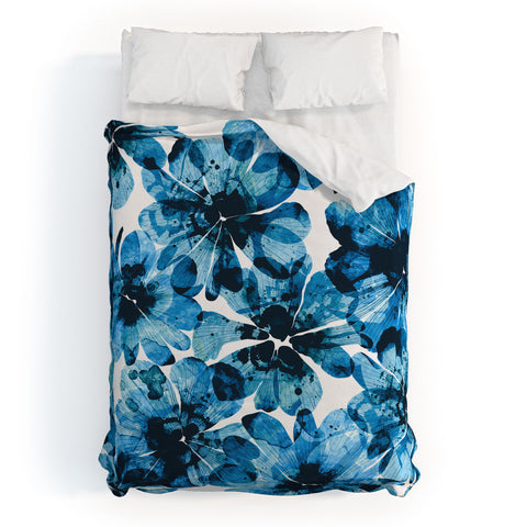 Marta Barragan Camarasa Blueish flowery brushstrokes Duvet Cover