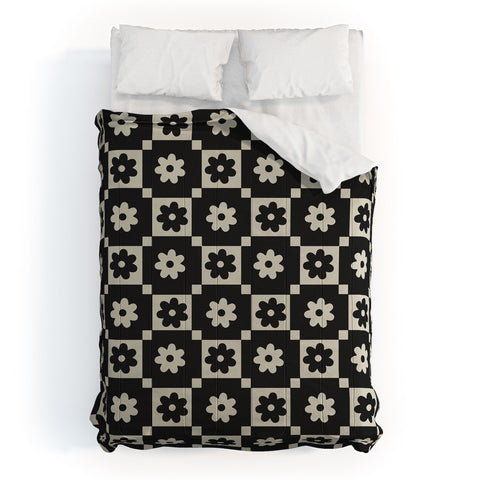 Megan Galante Checkered Daisy Black ink Comforter