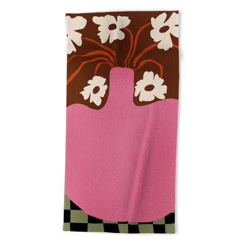 Miho Big pot with flower Beach Towel