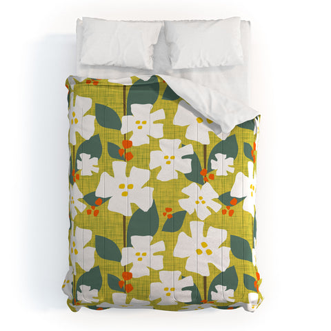 Mirimo White flowers and red berries Comforter