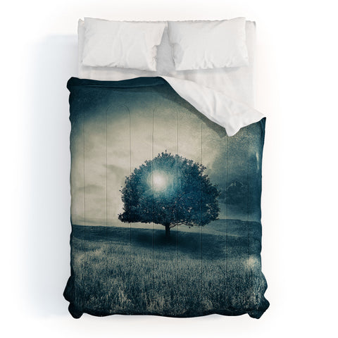 Viviana Gonzalez Energy From The Blue Tree Comforter