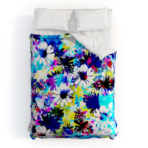 Aimee St Hill Floral 5 Comforter