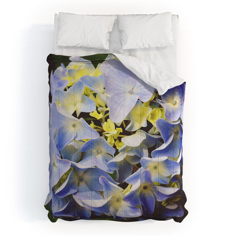 Allyson Johnson Hydrangea Flower Comforter