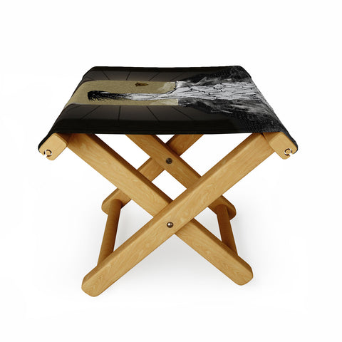 Amy Smith Dress In Tunnel Folding Stool