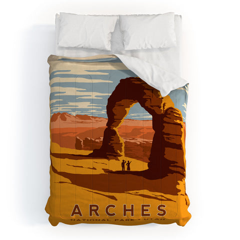 Anderson Design Group Arches Comforter