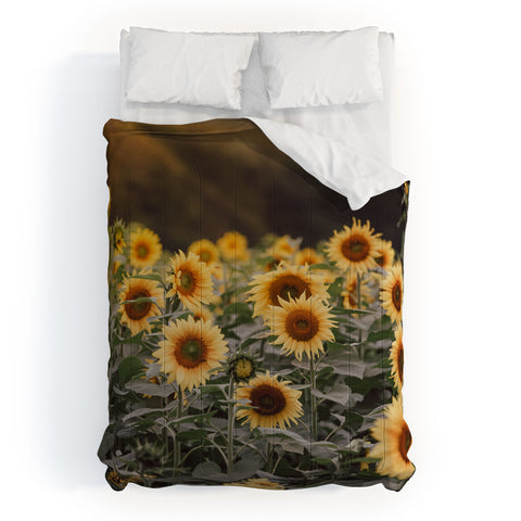 Ann Hudec Sunflower Morning Comforter