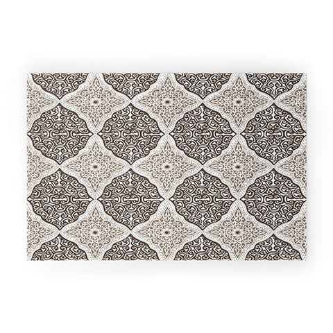 Belle13 Curly Rhombus Neutral Welcome Mat