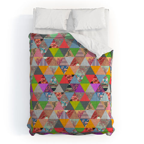 Bianca Green Lost In Pyramid Comforter