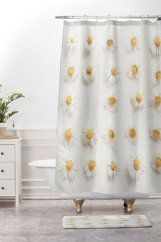 Cassia Beck Daisy Collection Shower Curtain And Mat