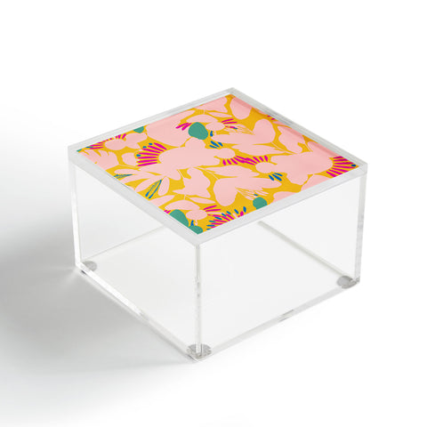 CayenaBlanca Floral shapes Acrylic Box