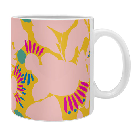 CayenaBlanca Floral shapes Coffee Mug