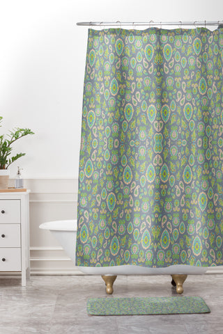 CayenaBlanca Tropic Paisley Shower Curtain And Mat
