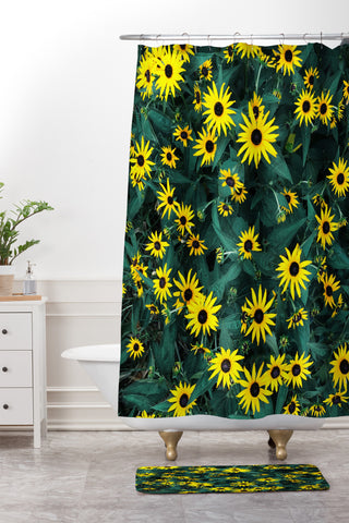 Chelsea Victoria Lazy Daisy Shower Curtain And Mat