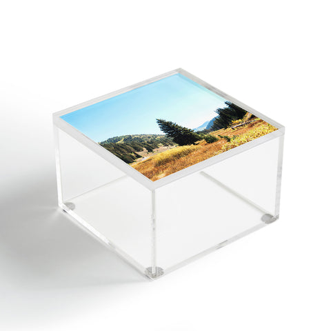 Chelsea Victoria Mountain Tail Acrylic Box