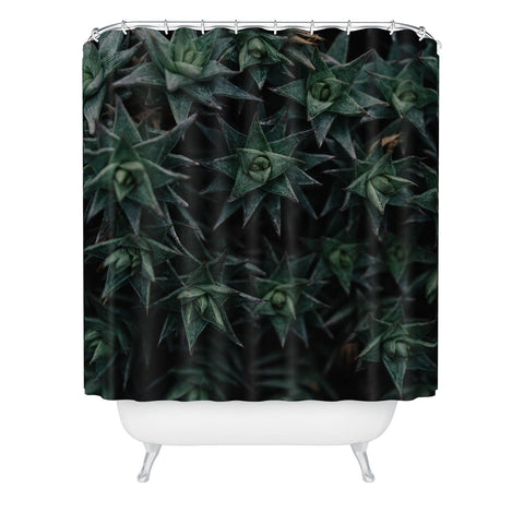 Chelsea Victoria Nature Pattern Shower Curtain