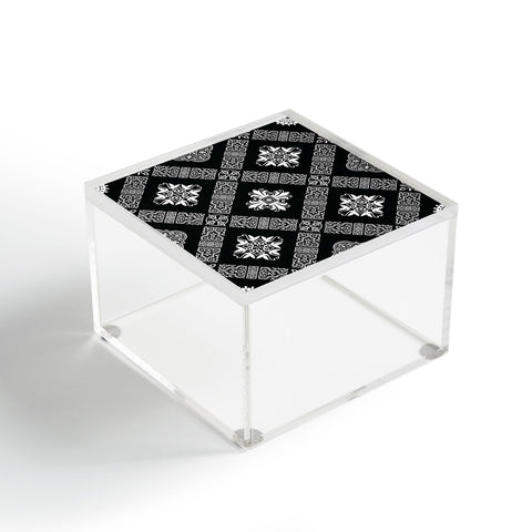 Fimbis Elizabethan Black And White Acrylic Box