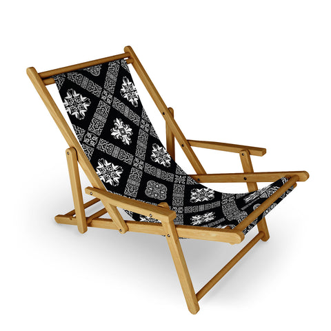 Fimbis Elizabethan Black And White Sling Chair