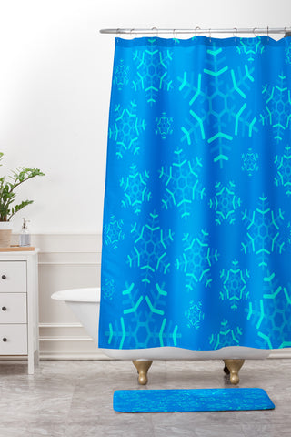 Fimbis Snowflakes Shower Curtain And Mat