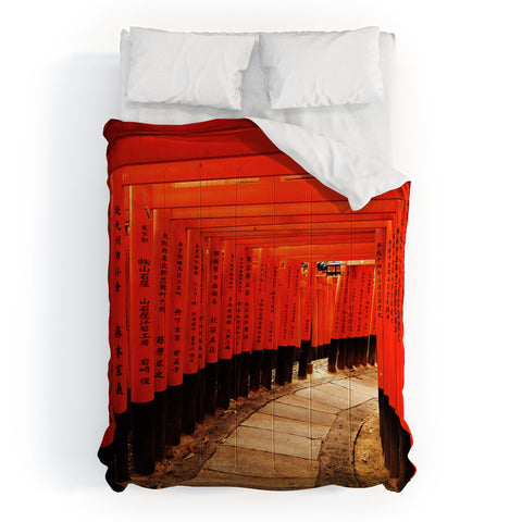 Happee Monkee Red Gates Kyoto Comforter