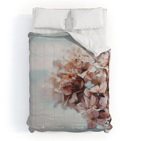 Hello Twiggs Soft Hydrangea Comforter