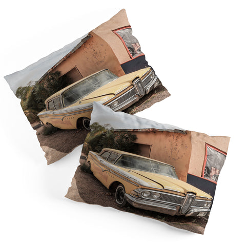 Henrike Schenk - Travel Photography Vintage American Car Art Print Famous Route 66 Scene Arizona Pillow Shams