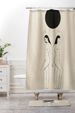High Tied Creative Hold Up the Moon Shower Curtain And Mat
