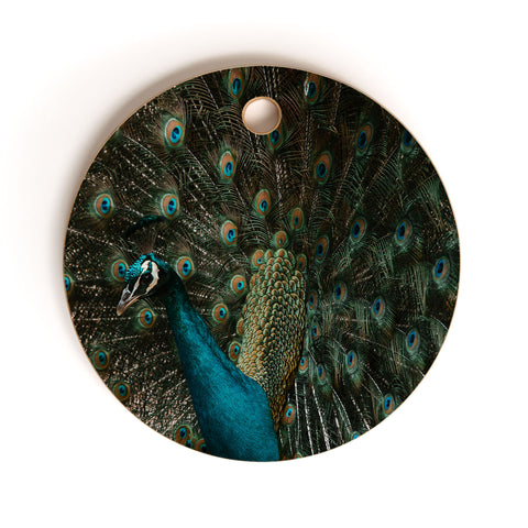 Ingrid Beddoes Peacock and proud IV Cutting Board Round