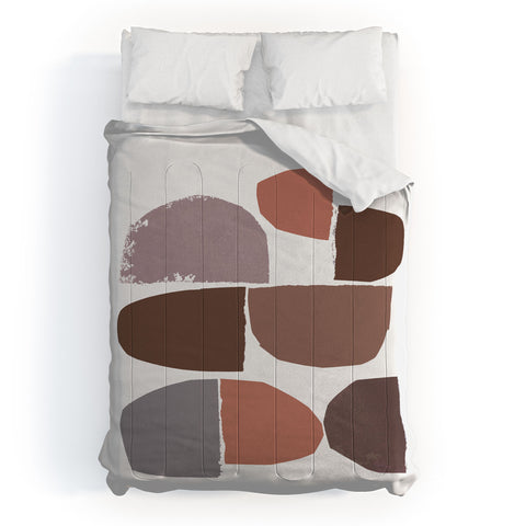 Iris Lehnhardt minimalist collage Comforter