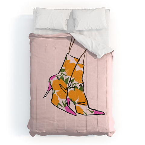 isabelahumphrey Floral Boots Comforter