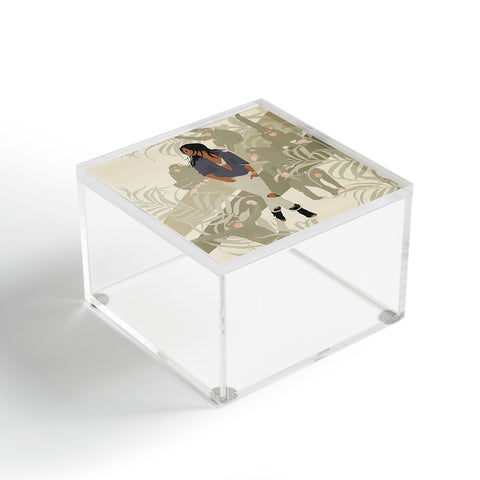 Iveta Abolina Cassandra Acrylic Box