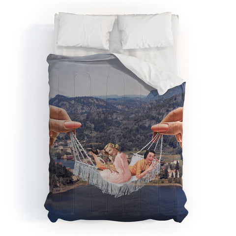 Julia Walck Hangin Out Comforter