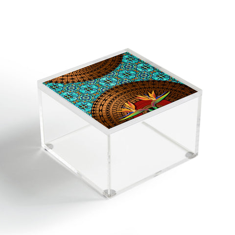 Juliana Curi maori2 Acrylic Box