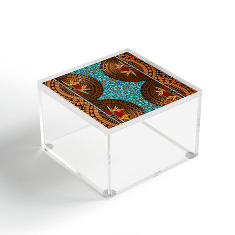 Juliana Curi maori3 Acrylic Box