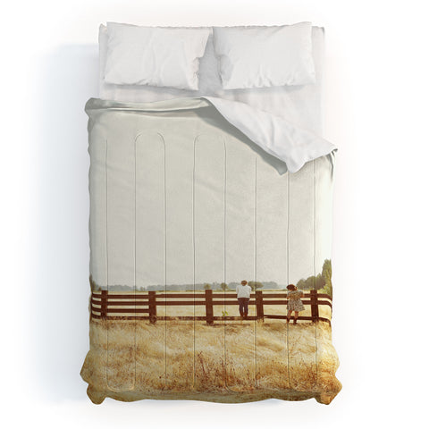 Kevin Russ Fence Standing Comforter