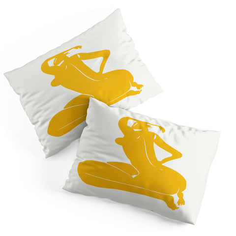 Little Dean Curvy nude in yellow Pillow Shams