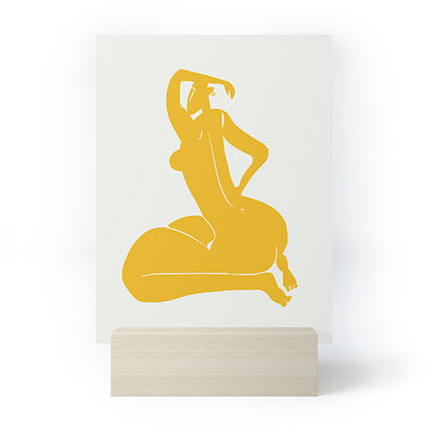 Little Dean Curvy nude in yellow Mini Art Print