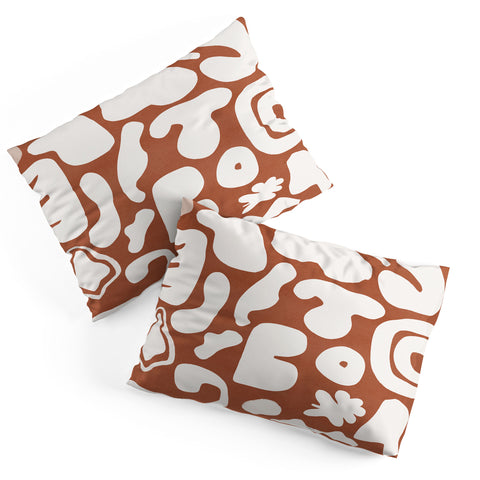 Lola Terracota Terracotta with shapes in offwhite Pillow Shams