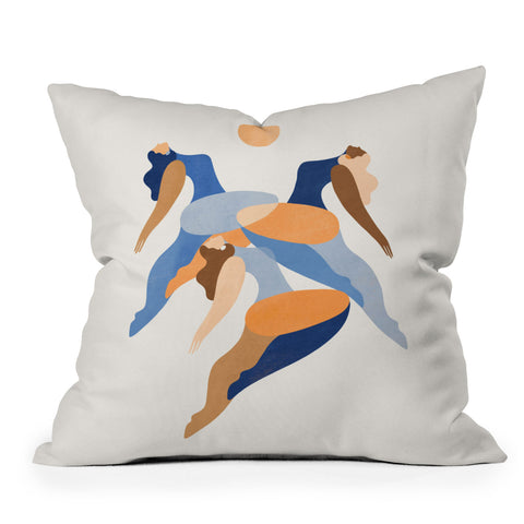 Maggie Stephenson sun chasers Throw Pillow
