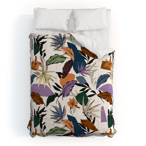 Marta Barragan Camarasa Leaf colorful modern jungle Comforter