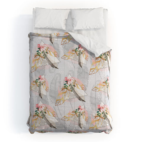 Marta Barragan Camarasa Romantic boho style pattern Comforter