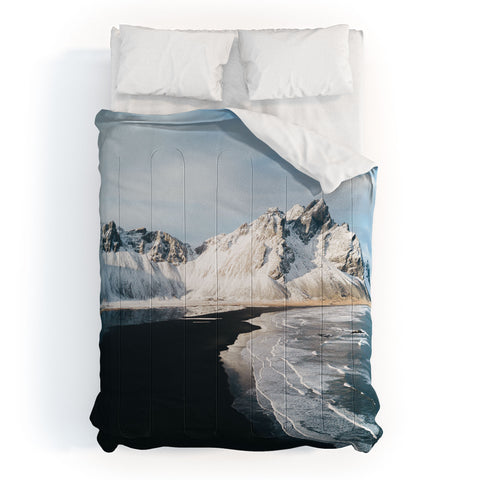 Michael Schauer Iceland Mountain Beach Comforter