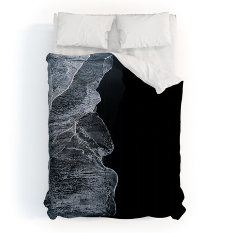 Michael Schauer Waves on a black sand beach Comforter