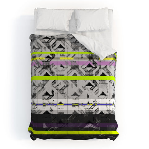 Pattern State Triangle Lands Comforter