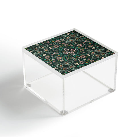 Pimlada Phuapradit Emerald maze Acrylic Box