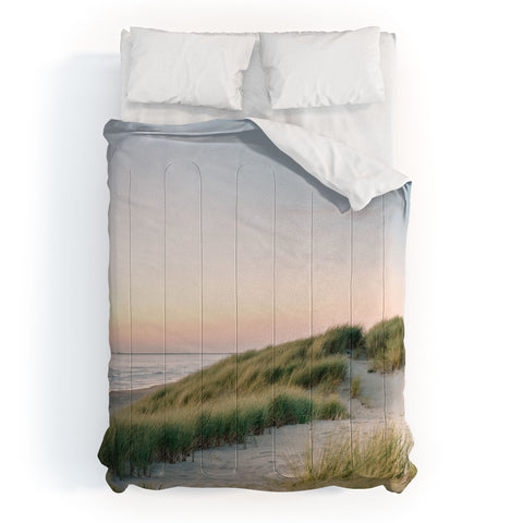 raisazwart Dunes of Holland Sunset Comforter