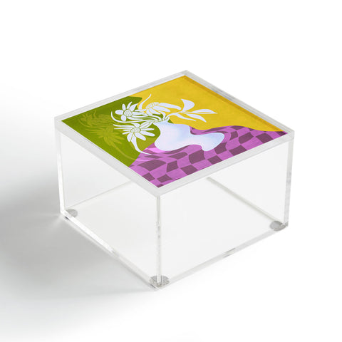 Sewzinski Ghost Vase I Acrylic Box