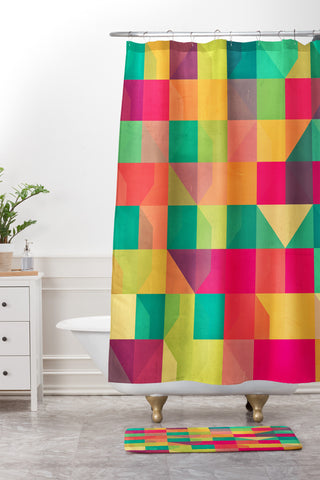 Spires cylyr sylyd Shower Curtain And Mat