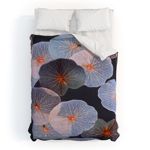 83 Oranges Translucence Comforter